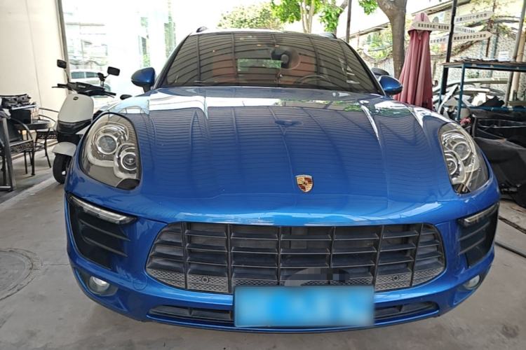 Used Porsche Macan 2017 Macan 2.0T Front