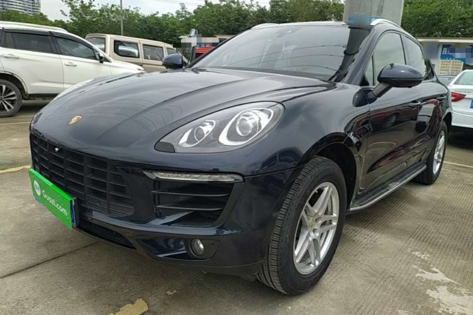 Used Porsche Macan 2017 Macan 2.0T Front Left 45 Deg