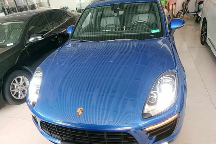 Used Porsche Macan 2017 Macan 2.0T Front