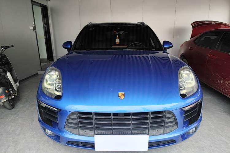 Used Porsche Macan 2017 Macan 2.0T Front