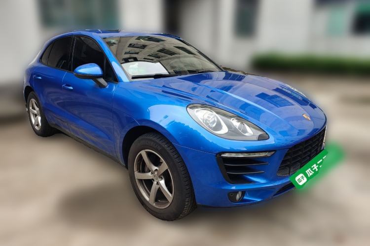 Used Porsche Macan 2017 Macan 2.0T Front Right 45 Deg
