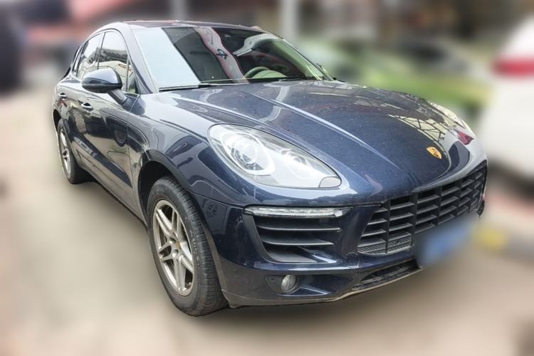 Used Porsche Macan 2017 Macan 2.0T Front Right 45 Deg