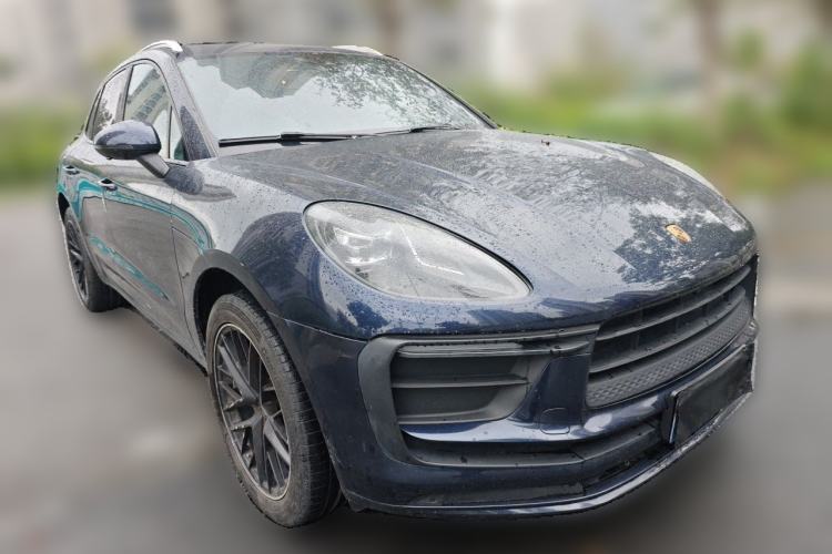 Used Porsche Macan 2017 Macan 2.0T Front Right 45 Deg