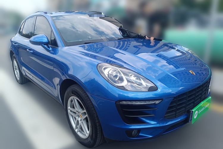 Used Porsche Macan 2017 Macan 2.0T Front Right 45 Deg