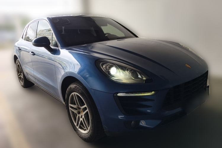 Used Porsche Macan 2017 Macan 2.0T Front Right 45 Deg