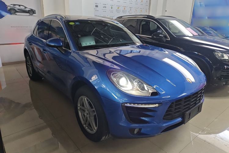 Used Porsche Macan 2017 Macan S 3.0T Front Right 45 Deg