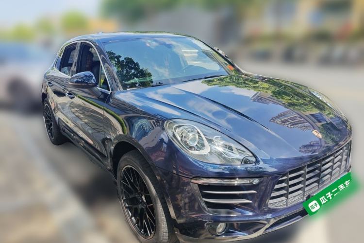 Used Porsche Macan 2017 Macan 2.0T Front Right 45 Deg