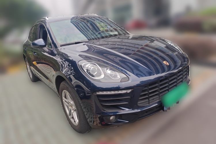 Used Porsche Macan 2017 Macan 2.0T Front Right 45 Deg