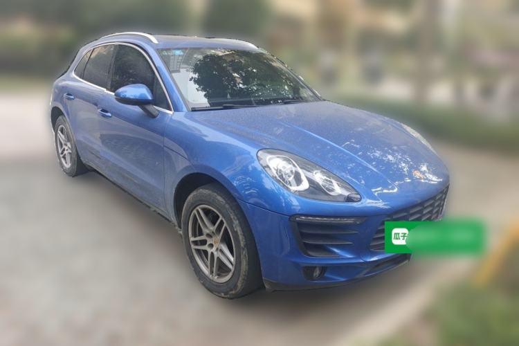 Used Porsche Macan 2017 Macan 2.0T Front Right 45 Deg