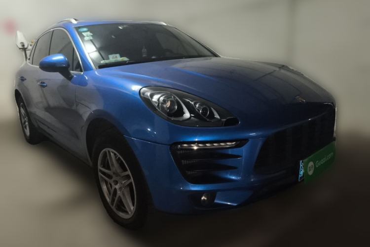 Used Porsche Macan 2017 Macan S 3.0T Front Right 45 Deg