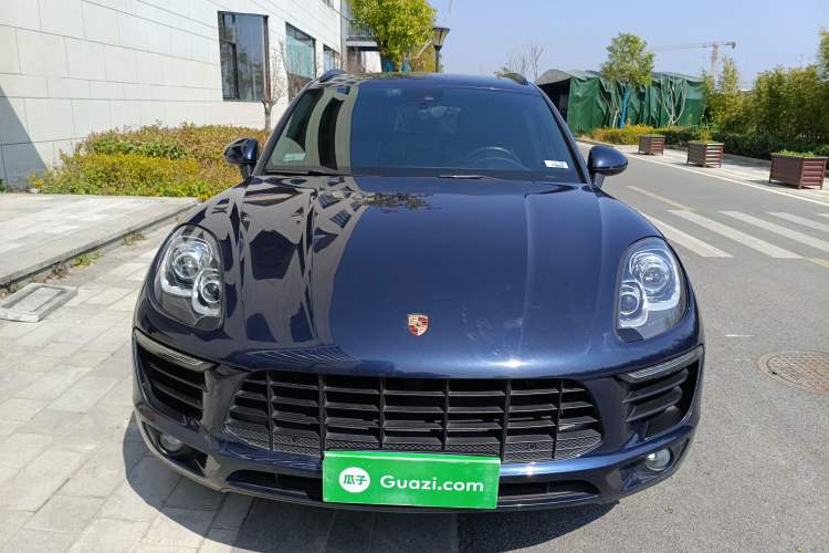 Used Porsche Macan 2017 Macan 2.0T Front