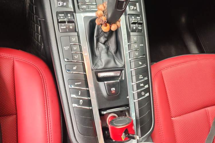 Used Porsche Macan 2017 Macan 2.0T Gear Lever