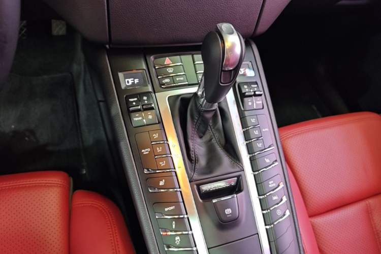 Used Porsche Macan 2017 Macan 2.0T Gear Lever