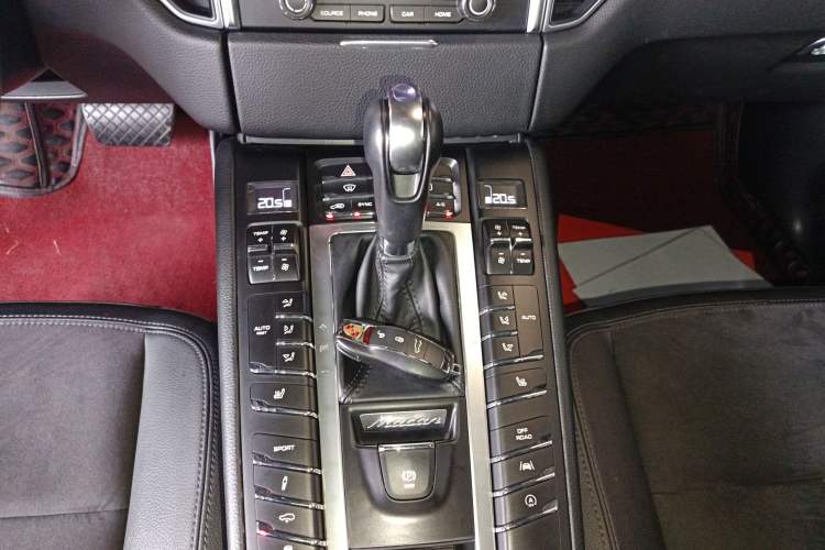 Used Porsche Macan 2017 Macan S 3.0T Gear Lever