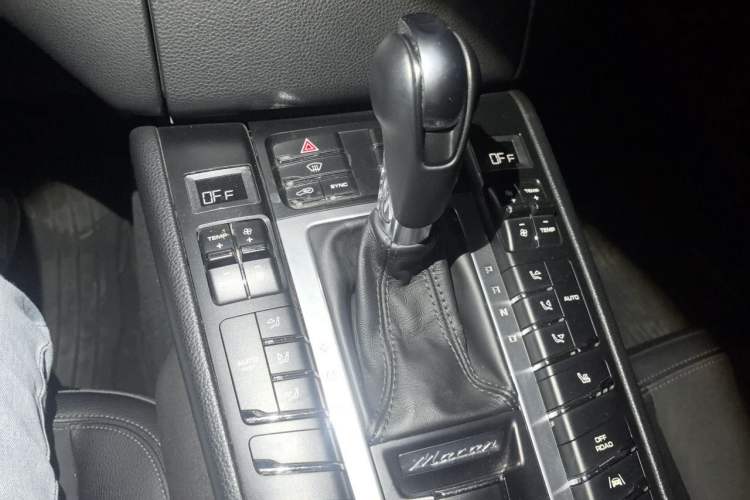 Used Porsche Macan 2017 Macan S 3.0T Gear Lever