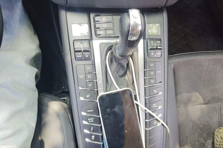 Used Porsche Macan 2017 Macan 2.0T Gear Lever