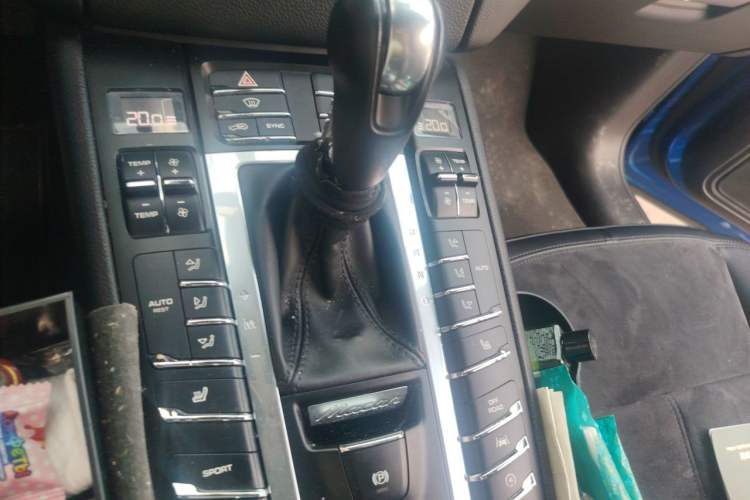Used Porsche Macan 2017 Macan 2.0T Gear Lever