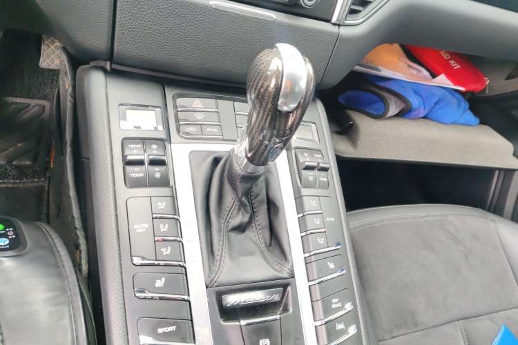 Used Porsche Macan 2017 Macan S 3.0T Gear Lever