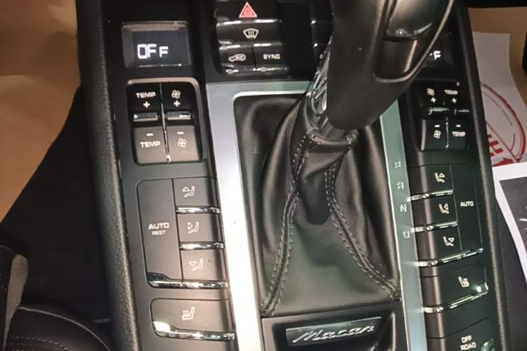 Used Porsche Macan 2017 Macan S 3.0T Gear Lever