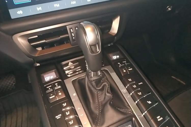 Used Porsche Macan 2017 Macan S 3.0T Gear Lever