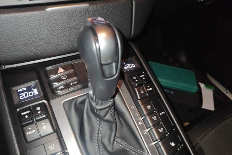 Used Porsche Macan 2017 Macan S 3.0T Gear Lever