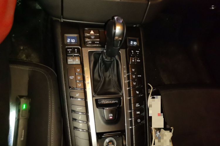 Used Porsche Macan 2017 Macan 2.0T Gear Lever