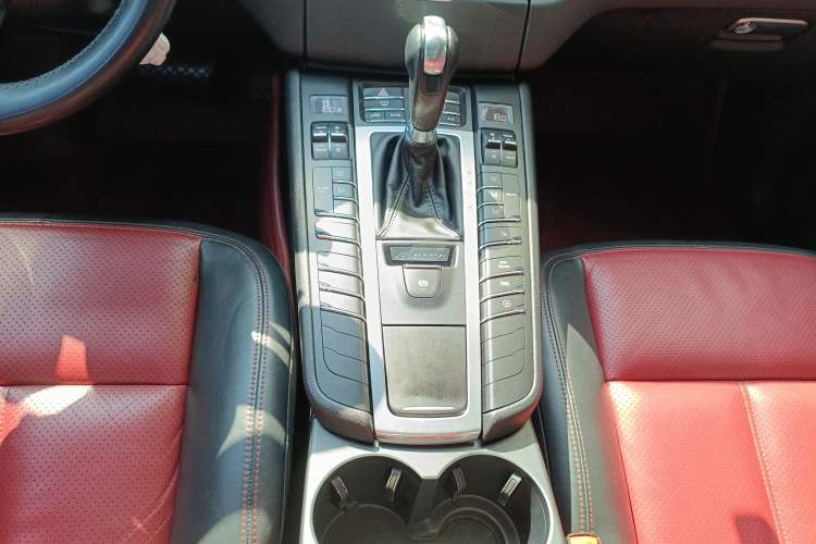 Used Porsche Macan 2017 Macan 2.0T Gear Lever