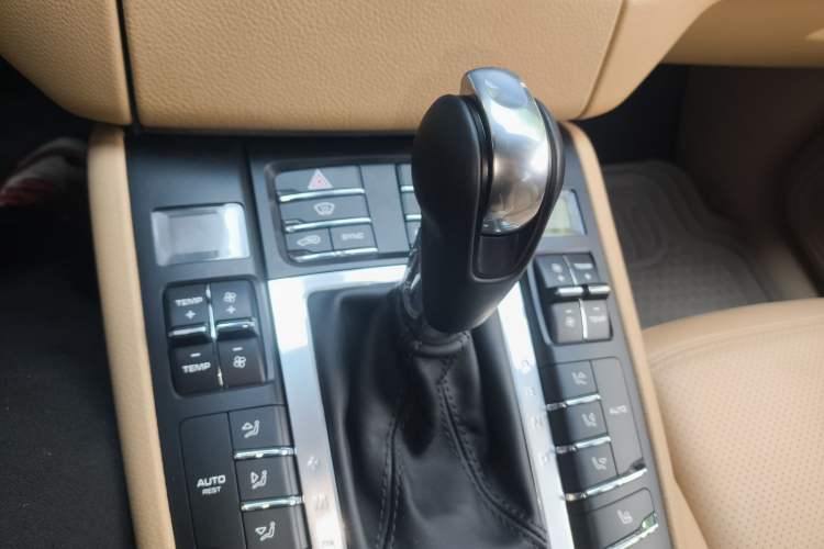 Used Porsche Macan 2017 Macan S 3.0T Gear Lever