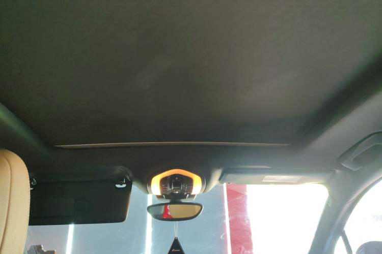 Used Porsche Macan 2017 Macan 2.0T Headliner