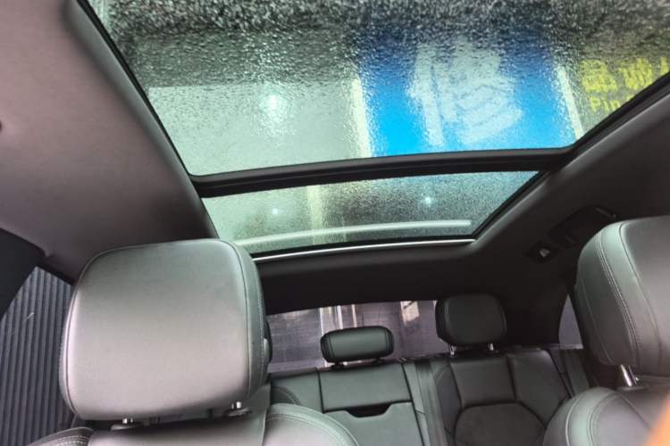 Used Porsche Macan 2017 Macan 2.0T Headliner
