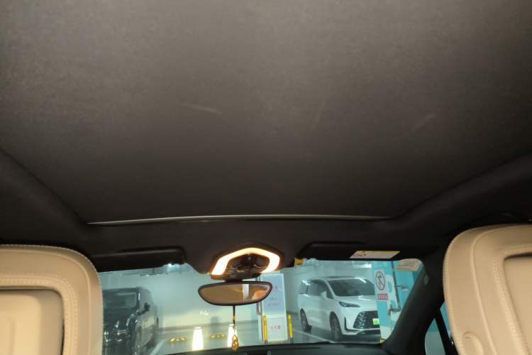 Used Porsche Macan 2017 Macan 2.0T Headliner