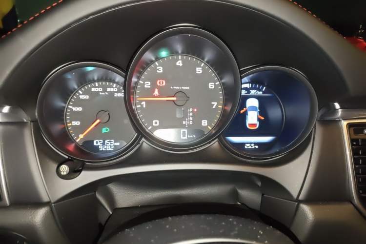 Used Porsche Macan 2017 Macan 2.0T Instrument Cluster