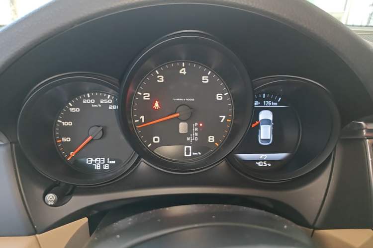 Used Porsche Macan 2017 Macan 2.0T Instrument Cluster