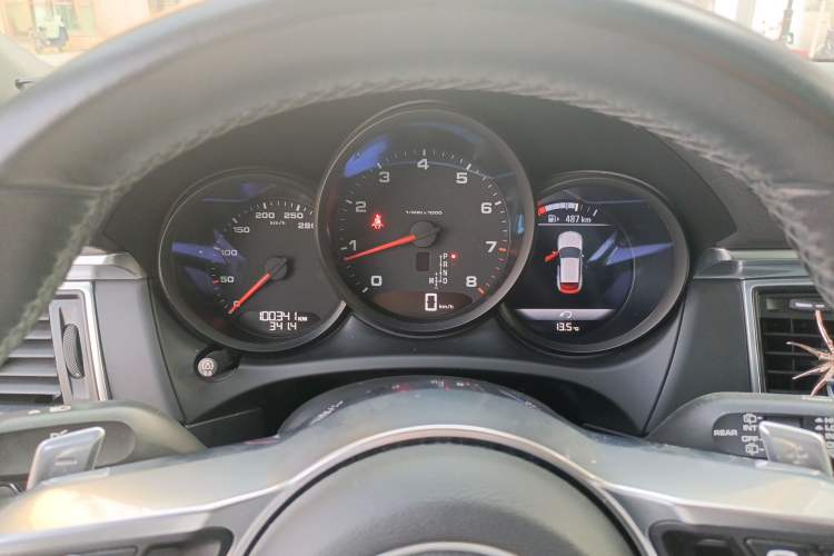Used Porsche Macan 2017 Macan 2.0T Instrument Cluster