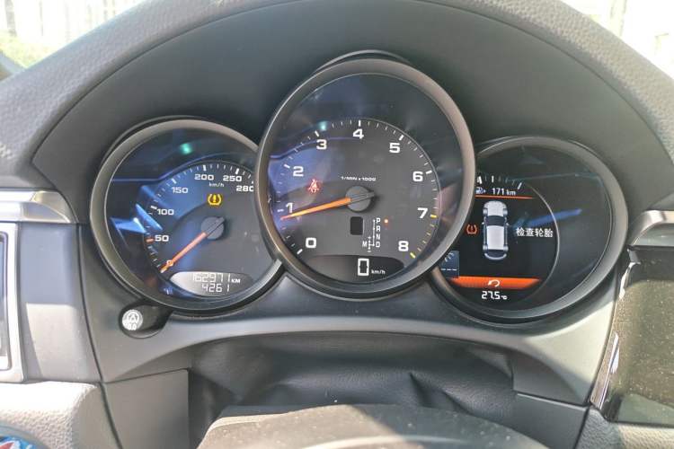 Used Porsche Macan 2017 Macan 2.0T Instrument Cluster