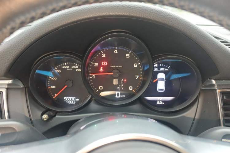 Used Porsche Macan 2017 Macan 2.0T Instrument Cluster