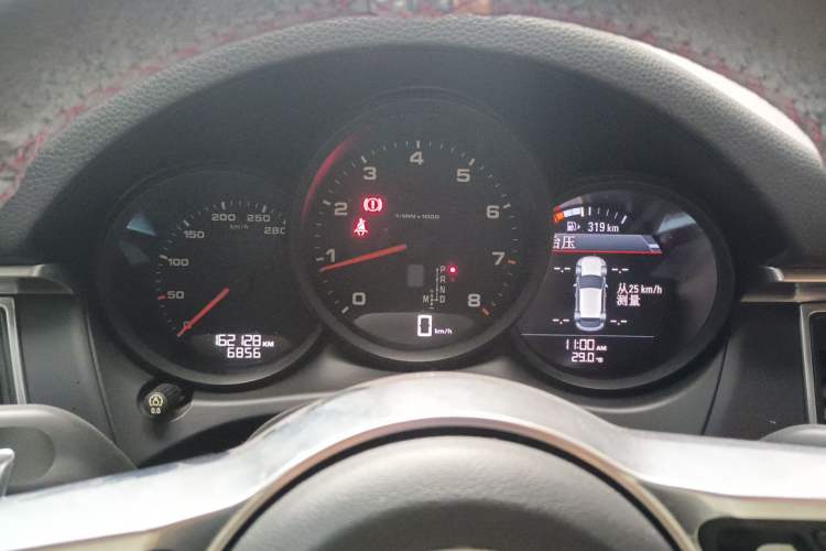 Used Porsche Macan 2017 Macan 2.0T Instrument Cluster