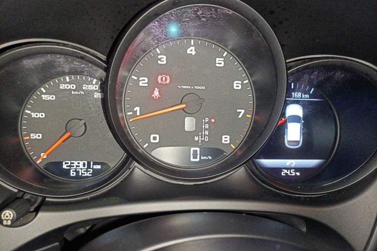 Used Porsche Macan 2017 Macan 2.0T Instrument Cluster