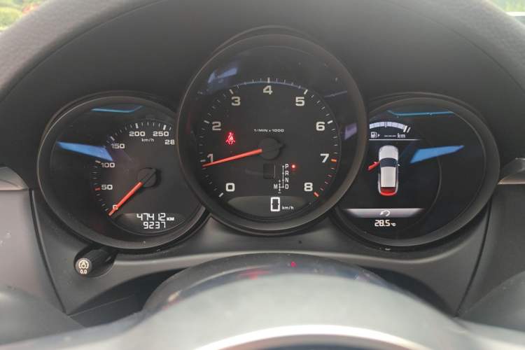 Used Porsche Macan 2017 Macan 2.0T Instrument Cluster