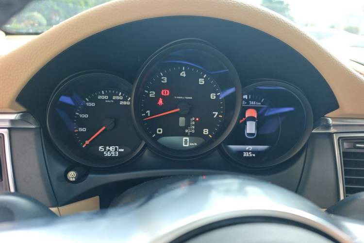 Used Porsche Macan 2017 Macan 2.0T Instrument Cluster