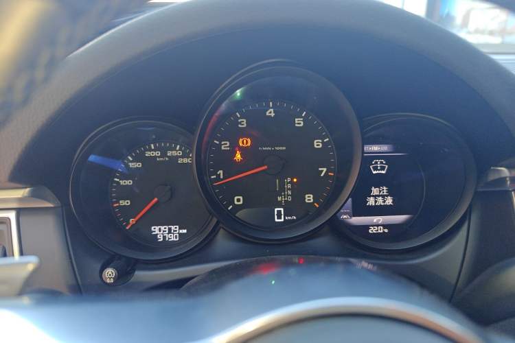 Used Porsche Macan 2017 Macan 2.0T Instrument Cluster