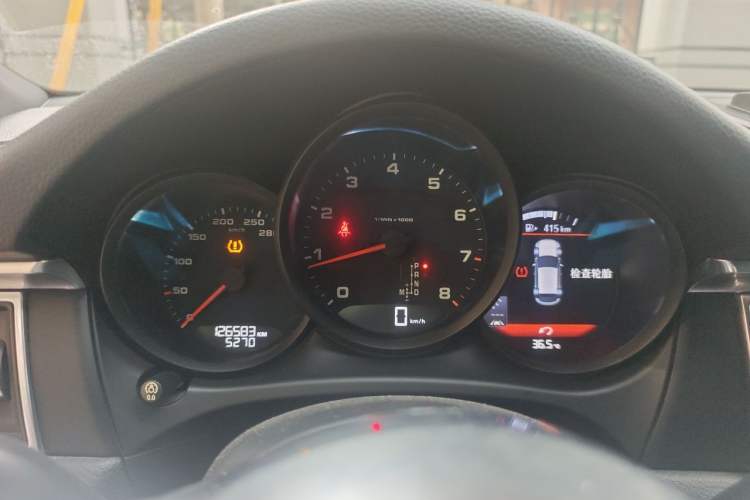 Used Porsche Macan 2017 Macan 2.0T Instrument Cluster