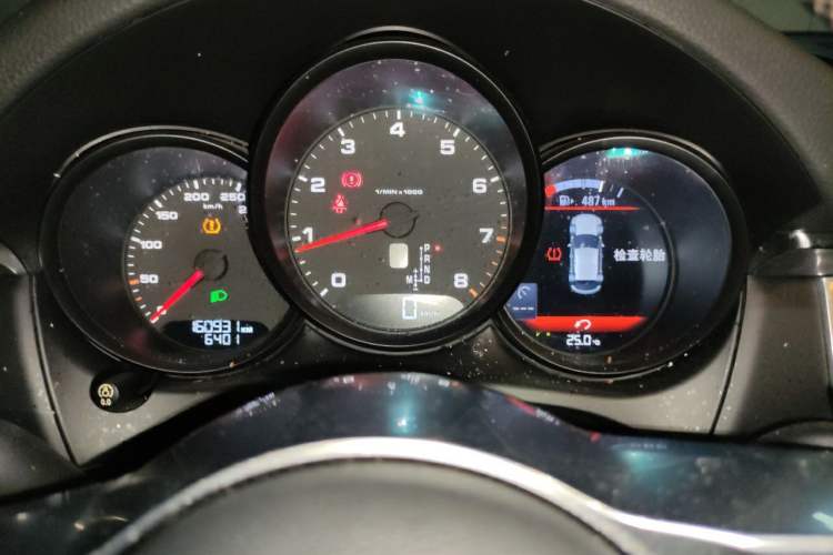 Used Porsche Macan 2017 Macan 2.0T Instrument Cluster