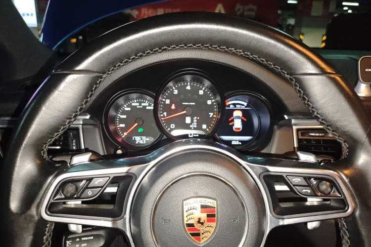 Used Porsche Macan 2017 Macan 2.0T Instrument Cluster