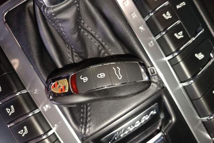 Used Porsche Macan 2017 Macan S 3.0T Interior 1