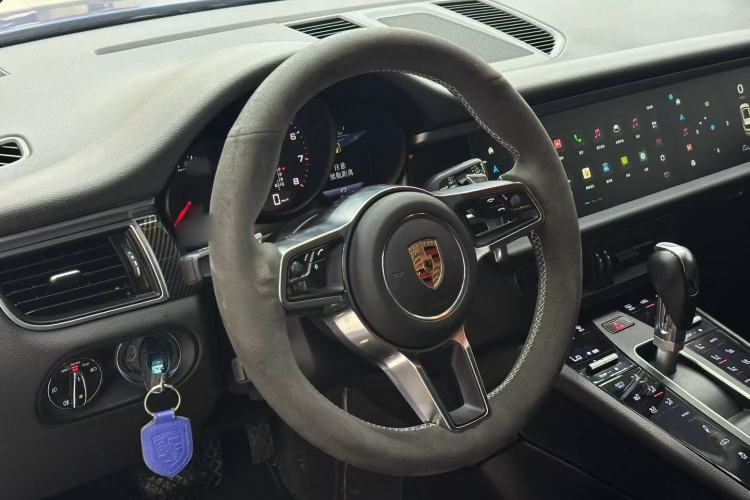 Used Porsche Macan 2017 Macan 2.0T Interior 1