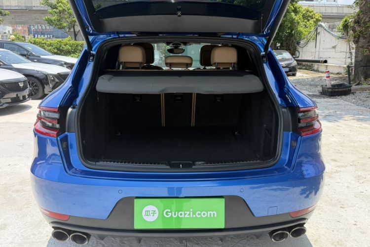 Used Porsche Macan 2017 Macan 2.0T Interior 12
