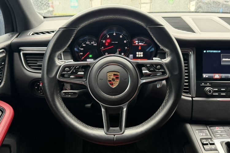Used Porsche Macan 2017 Macan 2.0T Interior 2