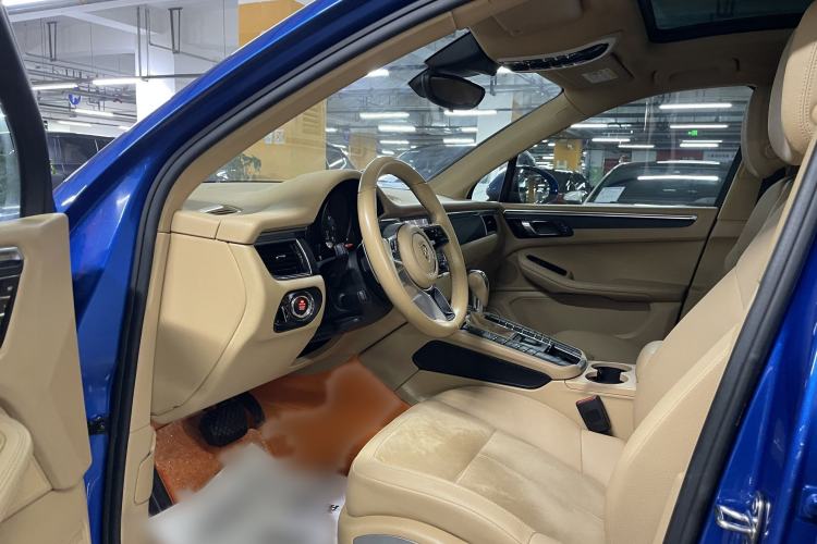 Used Porsche Macan 2017 Macan 2.0T Interior 2