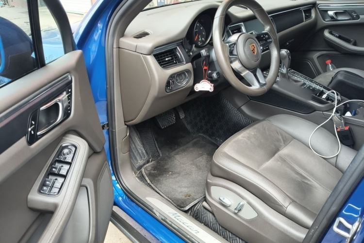 Used Porsche Macan 2017 Macan 2.0T Interior 3